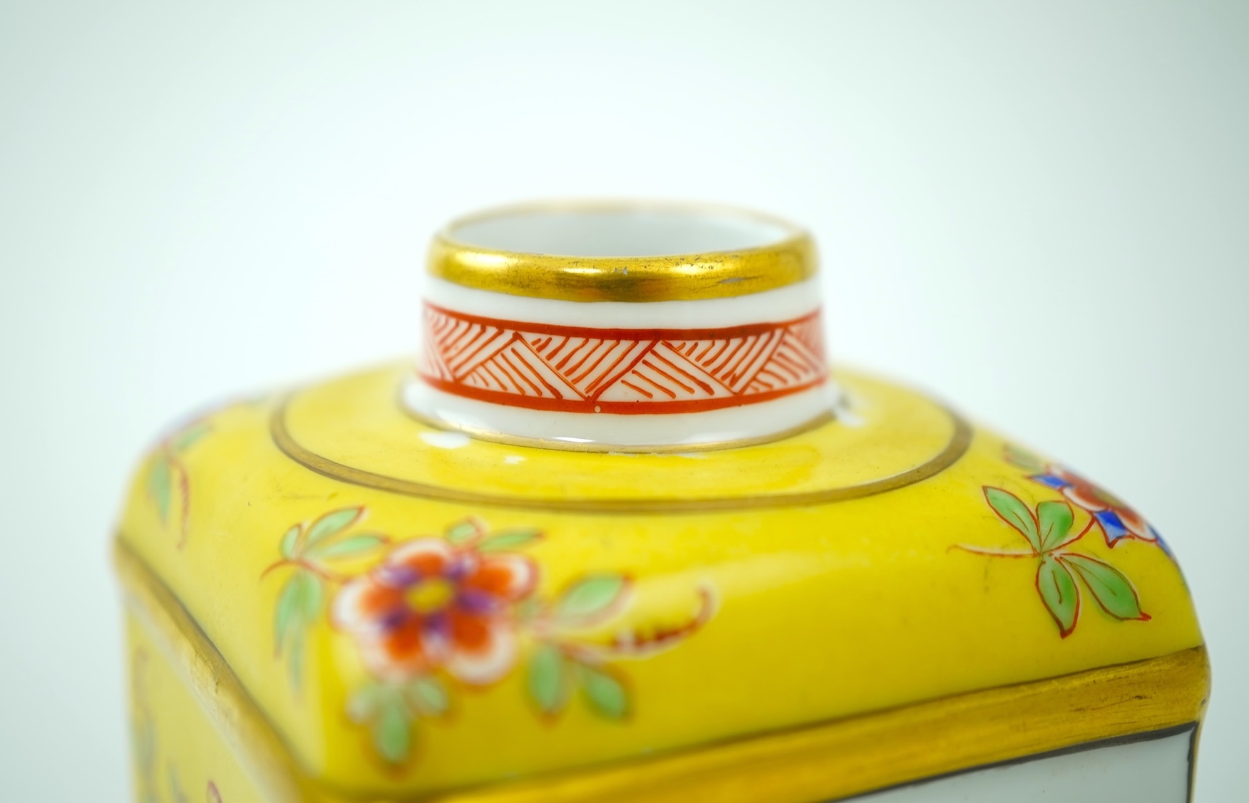 A French porcelain chinoiserie tea caddy and cover, late 19th century